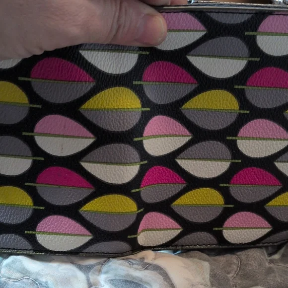 Vera Bradley Vintage RARE Leather Black and Pink Leaf Pattern Wallet - Picture 6 of 8